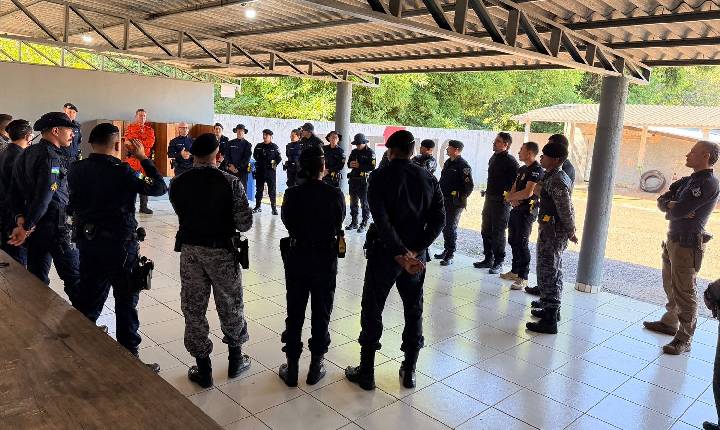4º Batalhão recebe treinamento da TASER X2 e reforço de equipamentos da SESDEC
