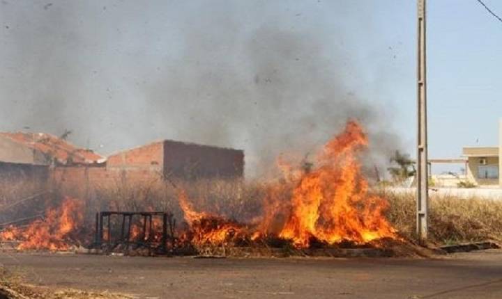 Antes da fumaça tomar conta da cidade, o alerta é para prevenir