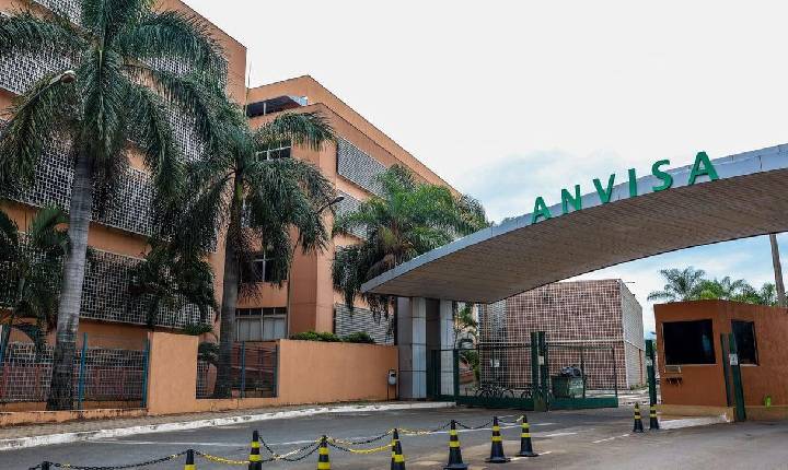 Anvisa determina apreensão de medicamentos falsificados no combate ao câncer de mama