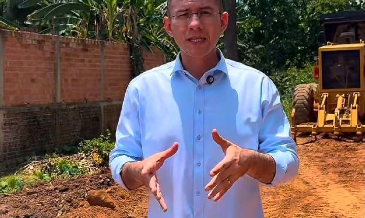 Após cobrança de Pedro Geovar, Prefeitura limpa córrego no Cidade Nova
