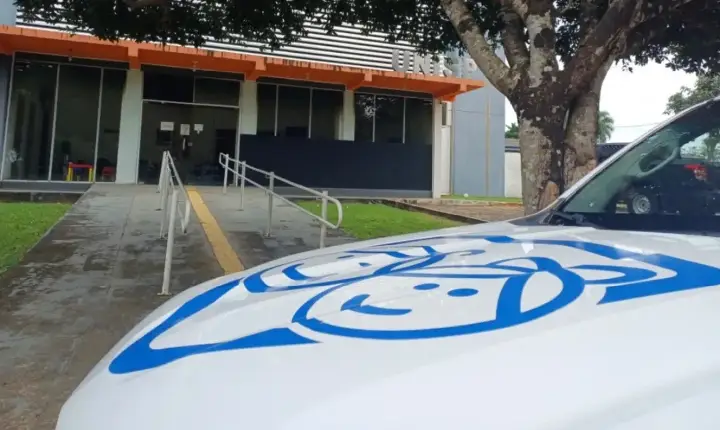 Bebê de 10 meses é encontrada abandonada em frente a residência em Vale do Paraíso