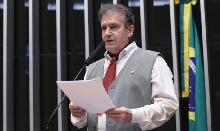 Câmara aprova projeto que reconhece município que se destacar em ações para pessoa idosa