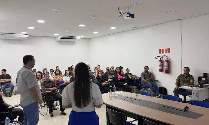Capacitação aprimora execução orçamentária e retenções tributárias