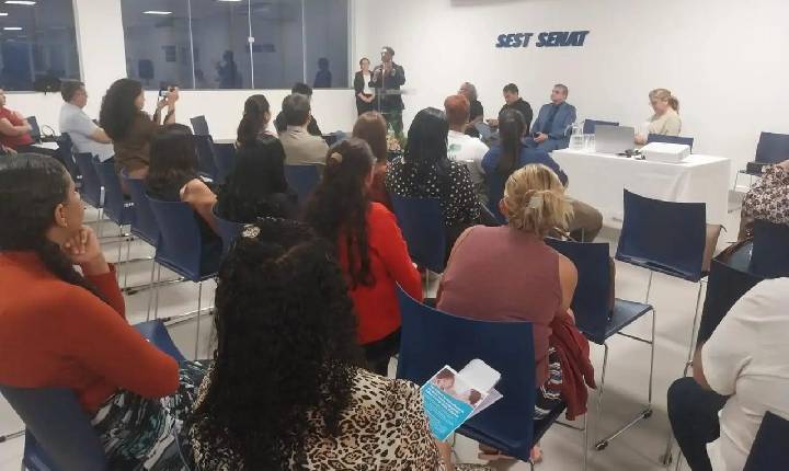 Capacitação para famílias voluntárias do Serviço Família Acolhedora é promovida pela Prefeitura
