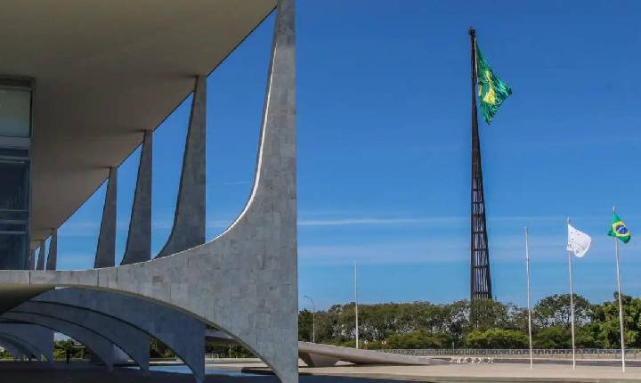 Carta com propostas é apresentada por prefeitos a candidatos à presidência