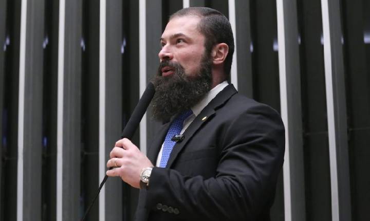 Comissão aprova parcelamento especial de dívidas tributárias para o setor de armas e munições