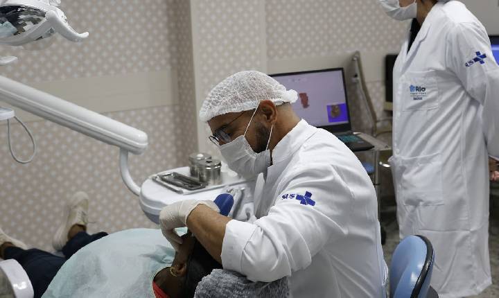 Comissão do Senado aprova novo piso salarial de médicos e dentistas