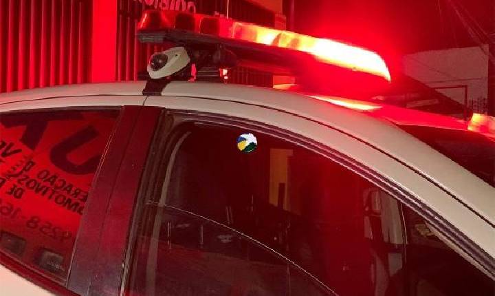 Criminosos invadem loja e roubam dezenas de relógios no centro de Porto Velho