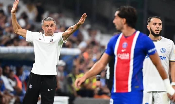 De 14 partidas a nenhum minuto: Atacante do PSG perde espaço sob Luis Enrique