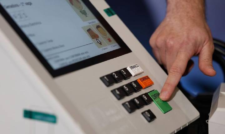 Eleições 2026: descubra quantos candidatos é permitido votar e a sequência de votação