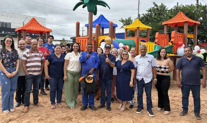 Escola de Rolim de Moura recebe playground com emenda do deputado Pedro Fernandes