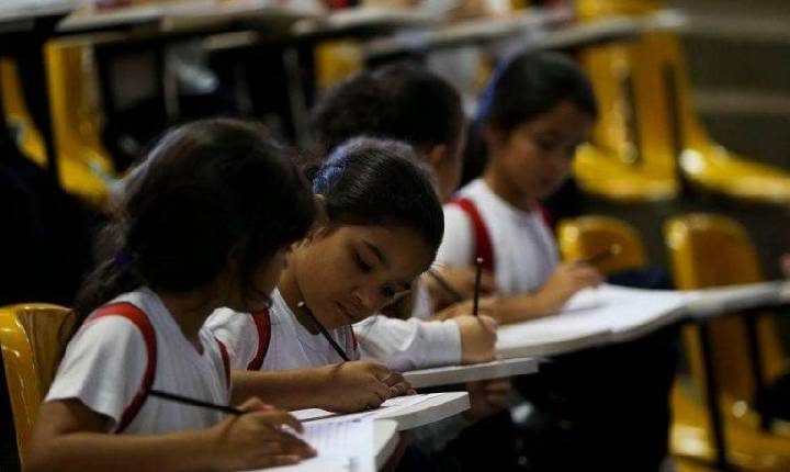 Estudantes com deficiência terão faltas escolares abonadas durante menstruação