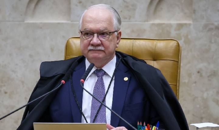 Fachin suspende decisões de Mendonça e Dino sobre diretor da PF 