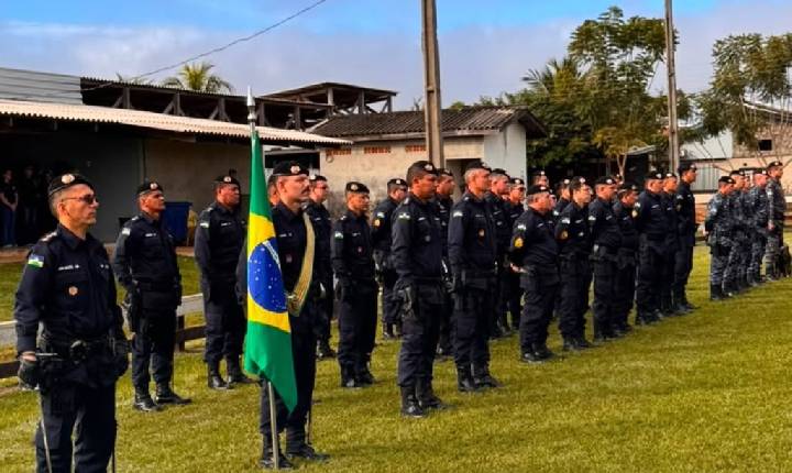 FORMATURA ALUSIVA AO 8º ANIVERSÁRIO DE CRIAÇÃO E ATIVAÇÃO DO 11º BATALHÃO DE POLÍCIA MILITAR