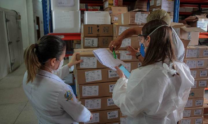 Gislaine Lebrinha destina R$ 100 mil para farmácia básica do Hospital Regional de Governador Jorge Teixeira