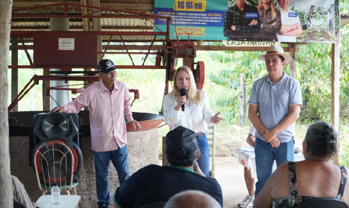 Ieda Chaves entrega implementos à Arglec e fortalece a produção rural de Porto Velho