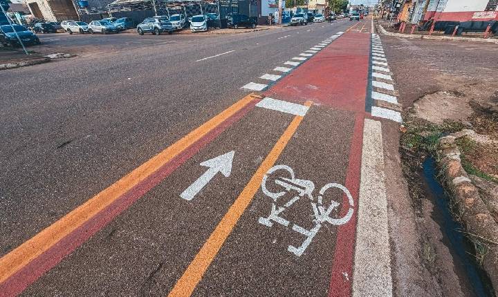 Importância da Ciclofaixa da Avenida Raimundo Cantuária na Conexão entre o Centro e a Zona Leste