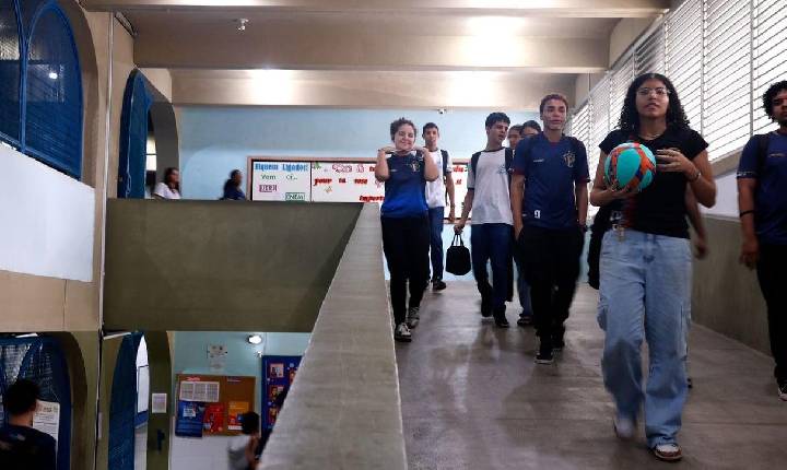 Início dos pagamentos da sexta parcela do Pé-de-Meia ocorre nesta segunda-feira