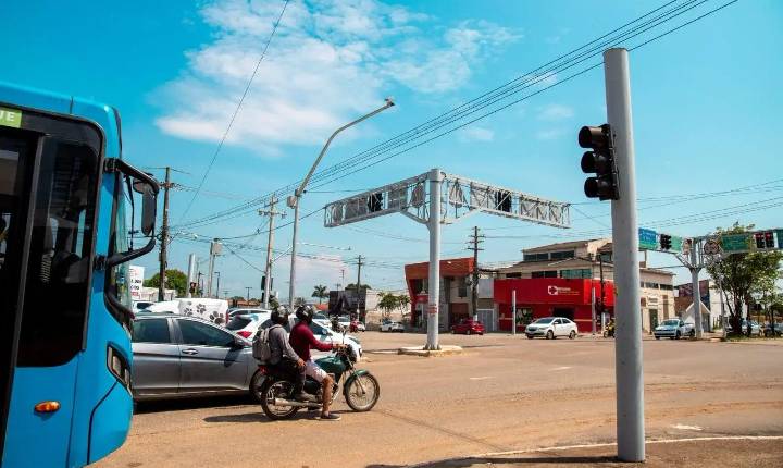 Medidas simples para motociclistas minimizam riscos no trânsito