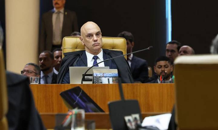Moraes se declara impedido para relatar ação que envolve a própria esposa