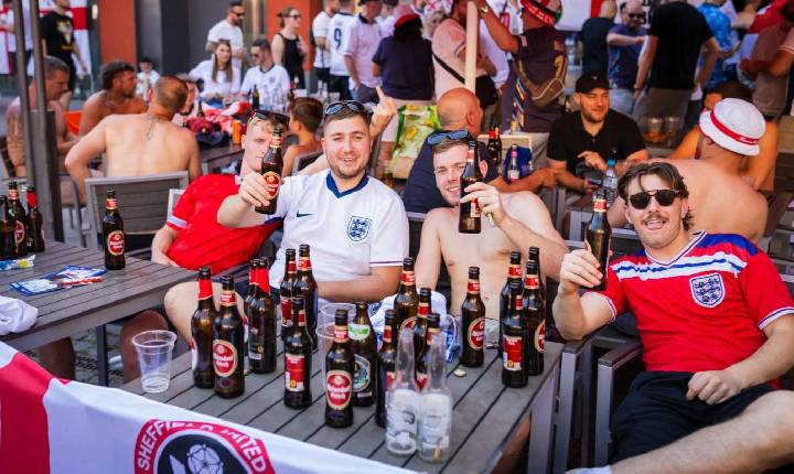 Mudança nos Estádios da Inglaterra: A Liberação da Cerveja Após 41 Anos
