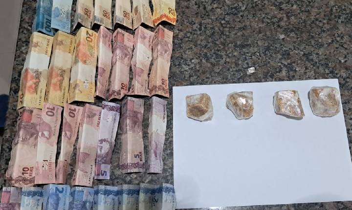Mulher é presa por suspeita de tráfico de drogas em bar de Cacoal