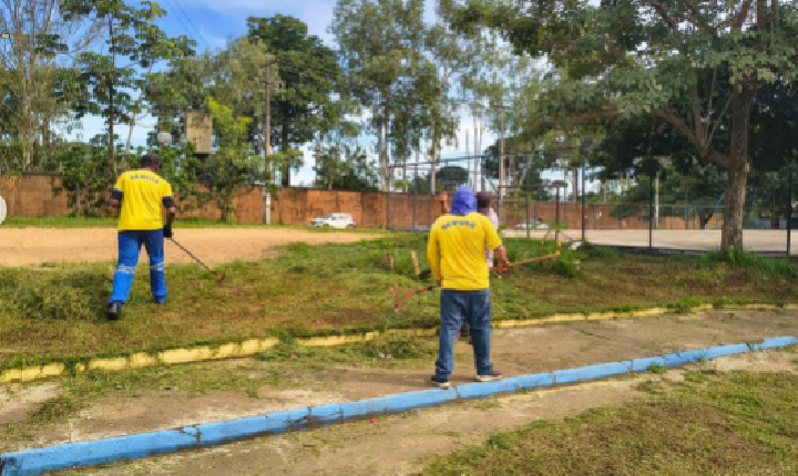 Mutirão de limpeza revitaliza Praça 13 de Setembro no bairro Aeroclube a pedido do vereador Edimilson Dourado