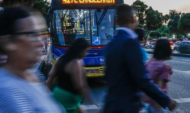 Obesidade cresce 300% no Brasil em 30 anos, afetando um quarto da população