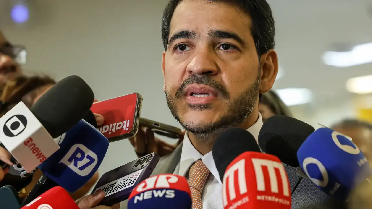 Parecer da indicação de Jorge Messias ao STF é lido na CCJ do Senado