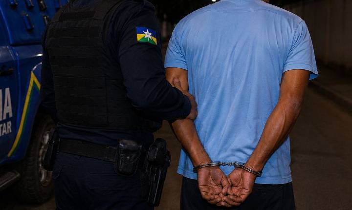 PMRO Captura Suspeito por Descumprir Medida Protetiva e Invadir Domicílio em Guajará-Mirim
