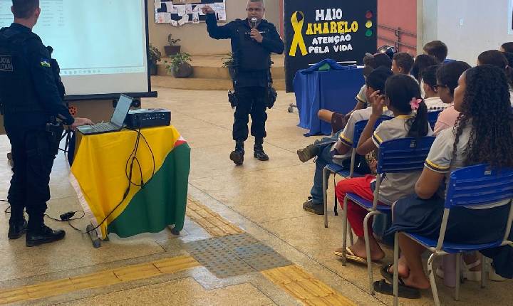 Polícia Militar realiza ação educativa sobre o Maio Amarelo em escola do Distrito de Rio Pardo