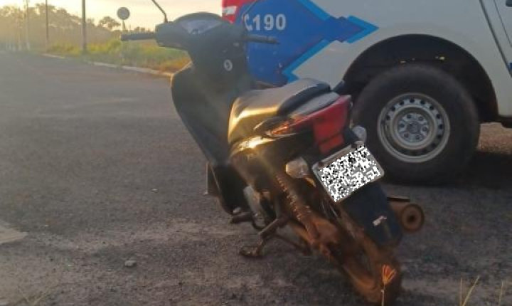 Polícia Militar recupera motocicleta furtada escondida em matagal em Cacoal