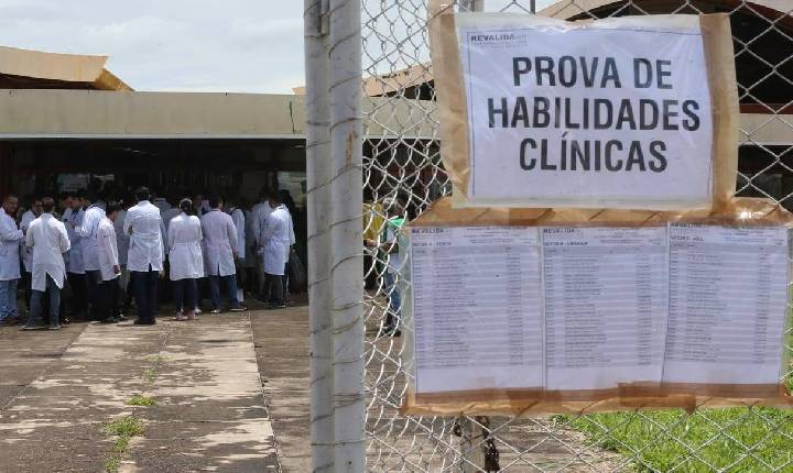 Prazo para envio de diploma médico no Revalida 2026/2 se encerra em 19
