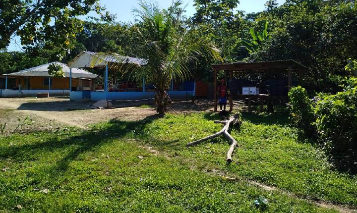 Prefeitura leva solução de fornecimento de água potável à comunidade de Ilha Nova