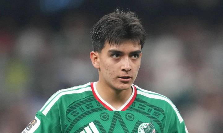 Prodígio mexicano Gilberto Mora atrai atenção de Barcelona e Real Madrid durante a Data Fifa