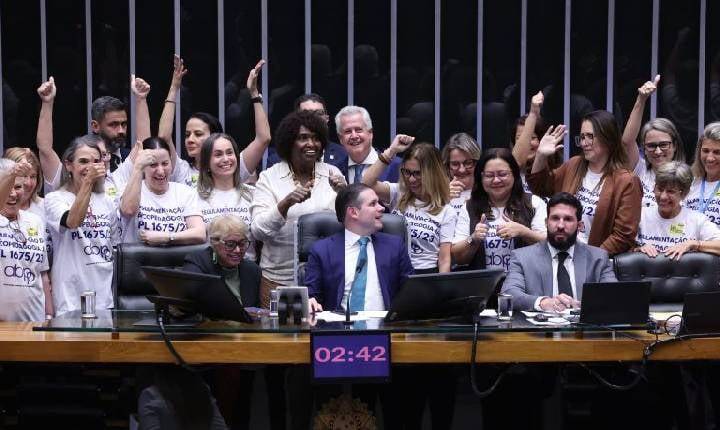 Regulamentação da psicopedagogia é aprovada com veto a exigências de formação