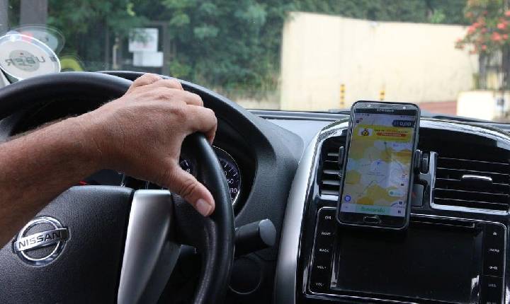 Regulamentação do crédito para motoristas de aplicativo e taxistas é aprovada