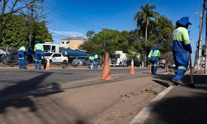 Semana encerra com frentes de limpeza em vários pontos de Porto Velho