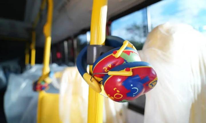 Serviços gratuitos facilitam o cotidiano da comunidade, da saúde ao transporte adaptado
