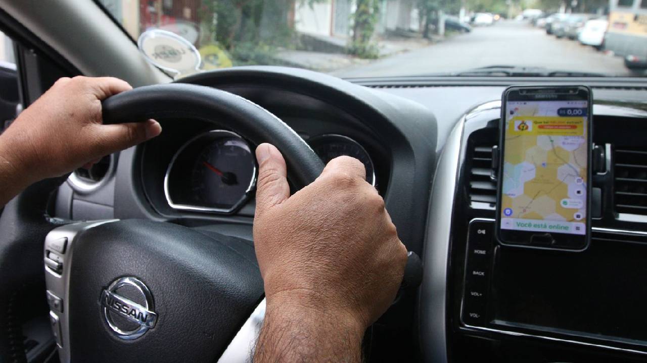 STF marca para 24 de junho retomada do julgamento sobre uberização