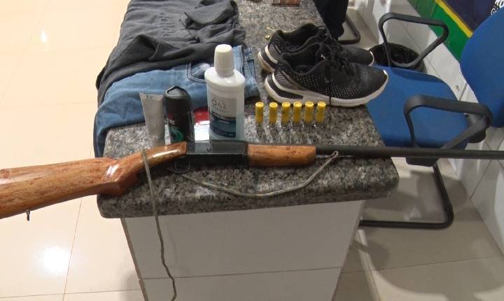 Suspeitos com ligação ao PCC são detidos com arma e munições em Cacoal