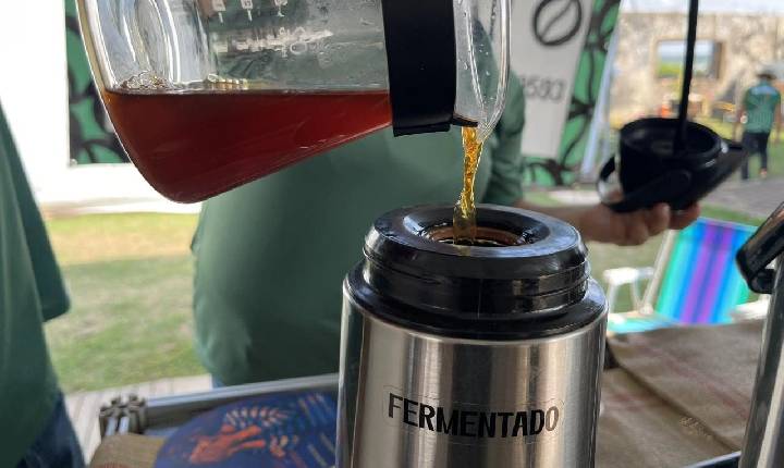 Visitação ao Pavilhão do Café na Agrotec encanta com aromas e sabores