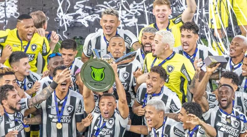 Botafogo vence São Paulo e conquista o Campeonato Brasileiro após 29 anos