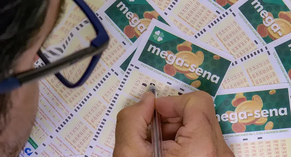 Mega-Sena sorteia nesta terça-feira prêmio estimado em R$ 3,5 milhões