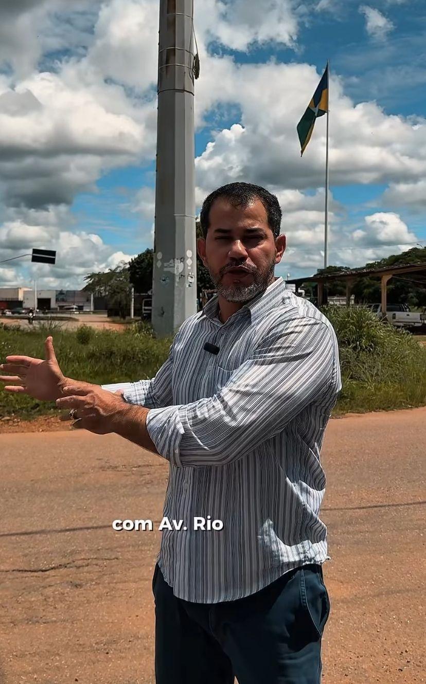 Vereador Nilton Souza cobra limpeza urgente na Rua João Pedro da Rocha e Av. Rio de Janeiro