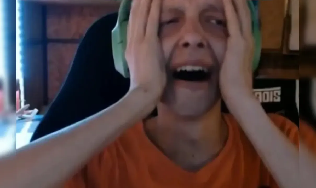 Streamer com câncer terminal tem R$ 165 mil levados em golpe durante transmissão ao vivo