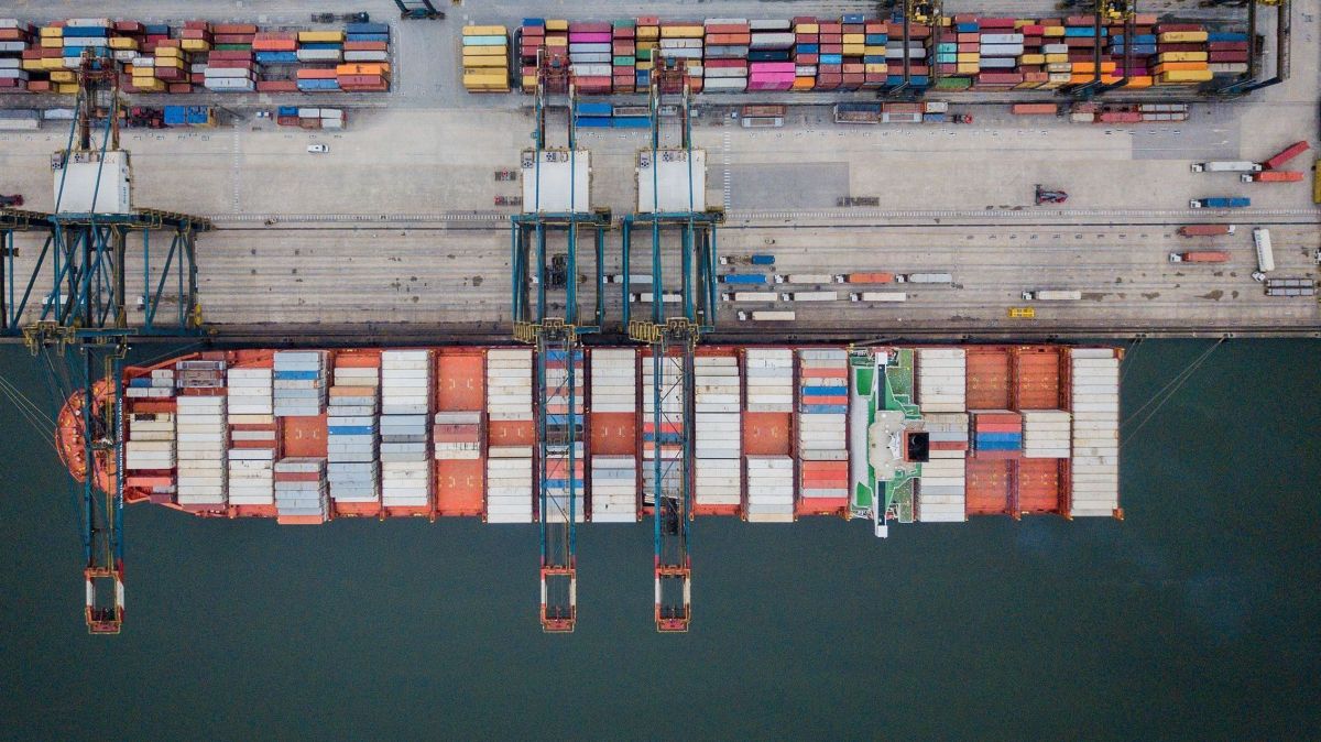 Com tarifaço, exportações do Brasil aos EUA caíram 28,1% em novembro