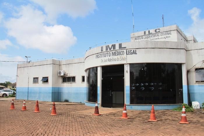 Ieda Chaves busca informações sobre condições atuais do Instituto Médico Legal de Porto Velho