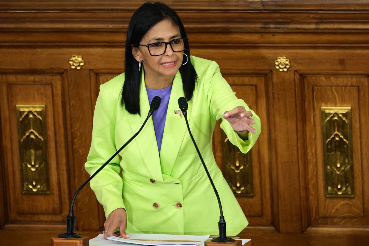 “Chega de ordens de Washington”, diz presidente interina da Venezuela