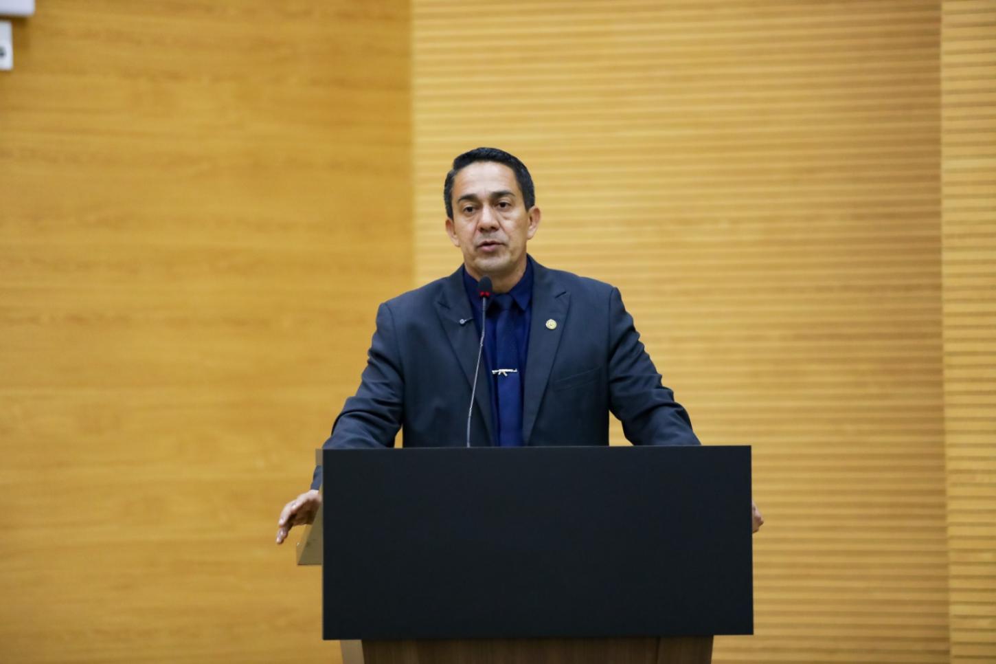 Eyder Brasil apresenta emenda de R$ 35 milhões ao orçamento para fortalecer o Programa Fecha Laudo